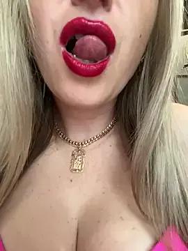 Unleash your urge for fetish cams livestreamers with our pick of steaming hot models, versed in the art of seduction and indulgence.