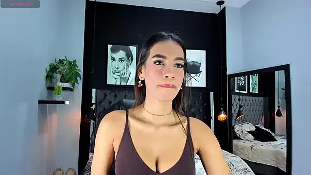 Unleash your urge for fetish cams livestreamers with our pick of steaming hot models, versed in the art of seduction and indulgence.