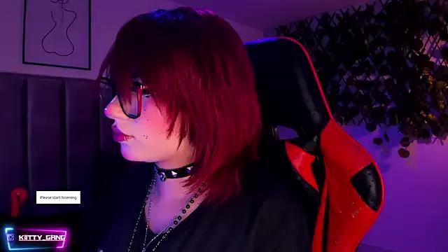 Unleash your urge for fetish cams livestreamers with our pick of steaming hot models, versed in the art of seduction and indulgence.