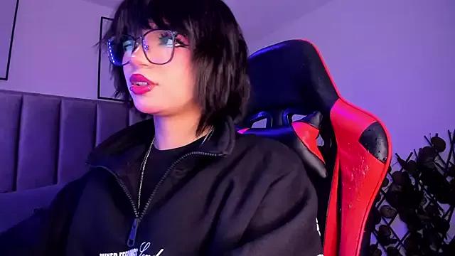 Unleash your urge for fetish cams livestreamers with our pick of steaming hot models, versed in the art of seduction and indulgence.