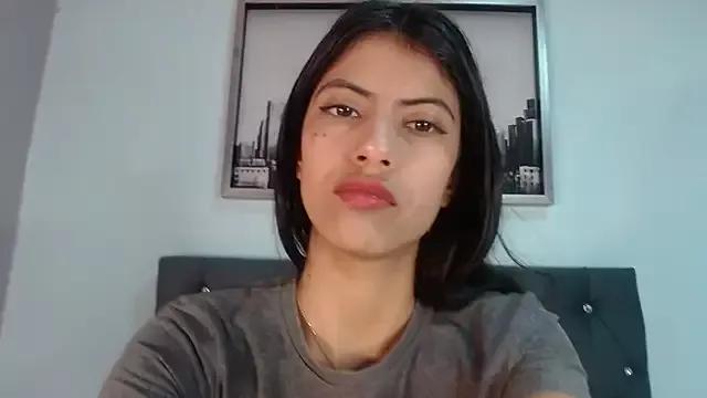 Kitty_gh1 from StripChat is Freechat