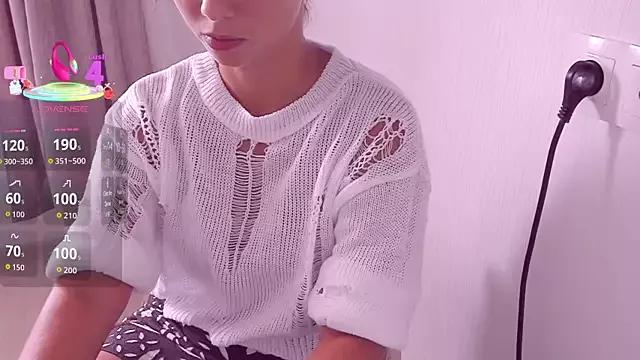 Kitty_Star from StripChat is Freechat