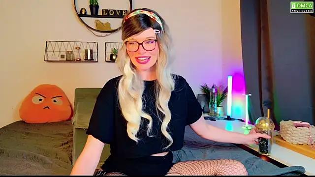 Unleash your urge for fetish cams livestreamers with our pick of steaming hot models, versed in the art of seduction and indulgence.