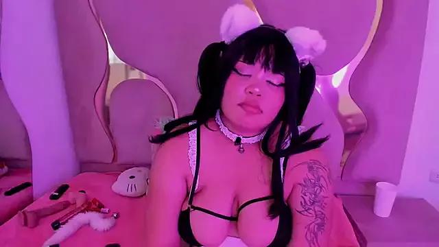 Unleash your urge for fetish cams livestreamers with our pick of steaming hot models, versed in the art of seduction and indulgence.
