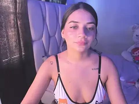 Unleash your urge for fetish cams livestreamers with our pick of steaming hot models, versed in the art of seduction and indulgence.