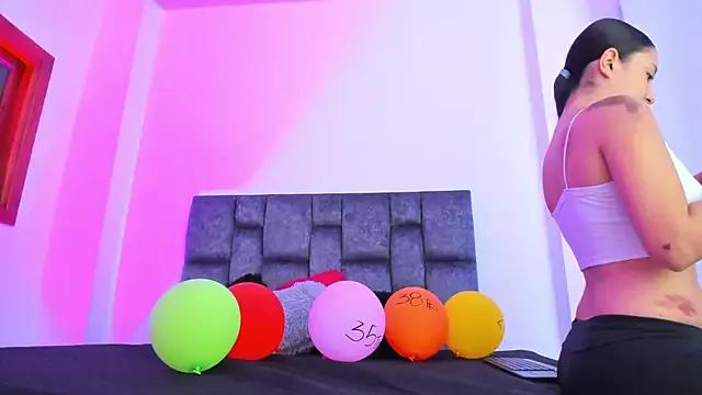 Unleash your urge for fetish cams livestreamers with our pick of steaming hot models, versed in the art of seduction and indulgence.