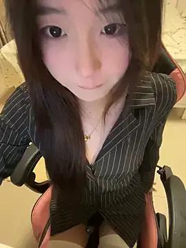 kkkiii889 from StripChat