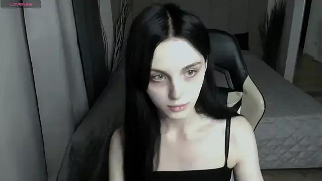 KRIS_OVA from StripChat is Freechat
