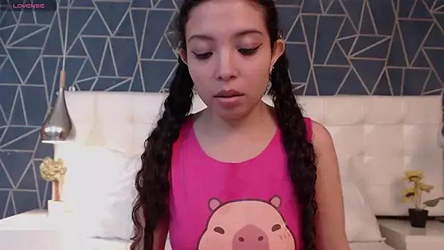 KristenRossii from StripChat is Freechat