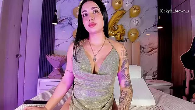 Unleash your urge for fetish cams livestreamers with our pick of steaming hot models, versed in the art of seduction and indulgence.