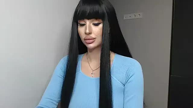 Unleash your urge for fetish cams livestreamers with our pick of steaming hot models, versed in the art of seduction and indulgence.