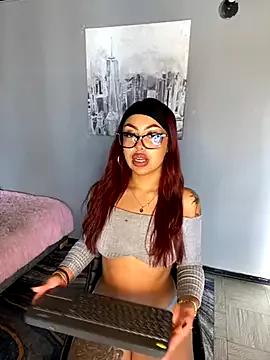 Unleash your urge for fetish cams livestreamers with our pick of steaming hot models, versed in the art of seduction and indulgence.