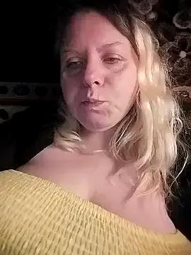 Lana-murr from StripChat is Freechat