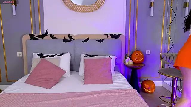 Unleash your urge for fetish cams livestreamers with our pick of steaming hot models, versed in the art of seduction and indulgence.