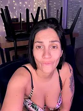 LaPetiteKim from StripChat is Freechat