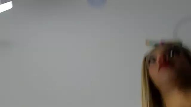 Unleash your urge for fetish cams livestreamers with our pick of steaming hot models, versed in the art of seduction and indulgence.