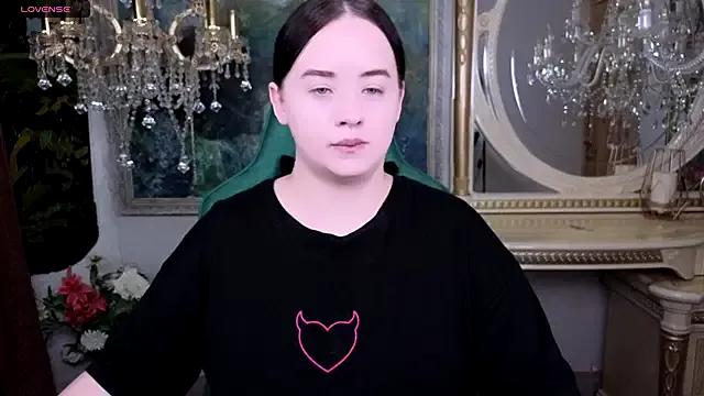 LaraBenson_ from StripChat is Freechat