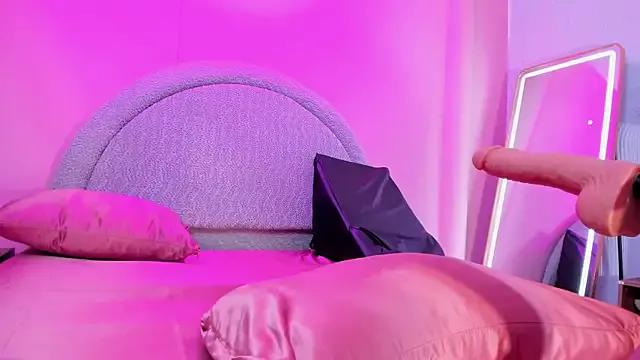 Unleash your urge for fetish cams livestreamers with our pick of steaming hot models, versed in the art of seduction and indulgence.