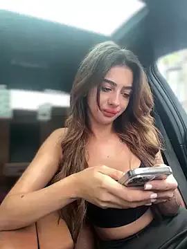 LaraVegas_ from StripChat is Freechat