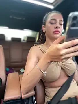 LaraVegas_ from StripChat is Freechat