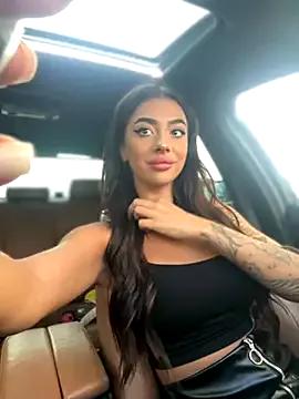 LaraVegas_ from StripChat is Freechat