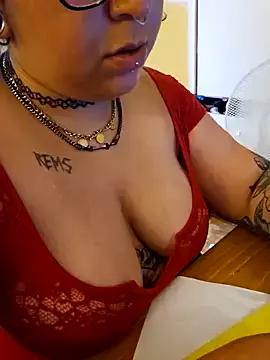 Unleash your urge for fetish cams livestreamers with our pick of steaming hot models, versed in the art of seduction and indulgence.