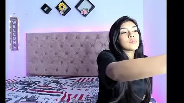 Unleash your urge for fetish cams livestreamers with our pick of steaming hot models, versed in the art of seduction and indulgence.