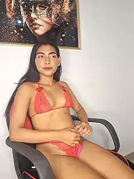 Unleash your urge for fetish cams livestreamers with our pick of steaming hot models, versed in the art of seduction and indulgence.