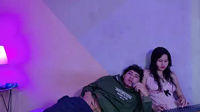 Unleash your urge for fetish cams livestreamers with our pick of steaming hot models, versed in the art of seduction and indulgence.