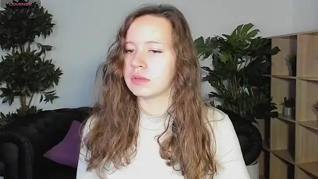 Laura_Bennett from StripChat is Freechat