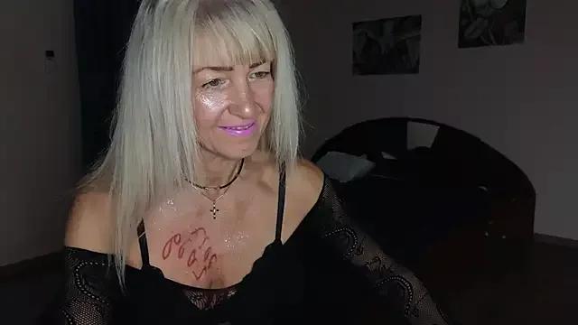 Unleash your urge for fetish cams livestreamers with our pick of steaming hot models, versed in the art of seduction and indulgence.