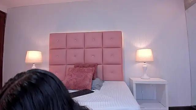 Unleash your urge for fetish cams livestreamers with our pick of steaming hot models, versed in the art of seduction and indulgence.
