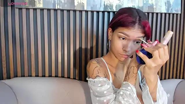 Unleash your urge for fetish cams livestreamers with our pick of steaming hot models, versed in the art of seduction and indulgence.