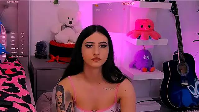 Unleash your urge for fetish cams livestreamers with our pick of steaming hot models, versed in the art of seduction and indulgence.