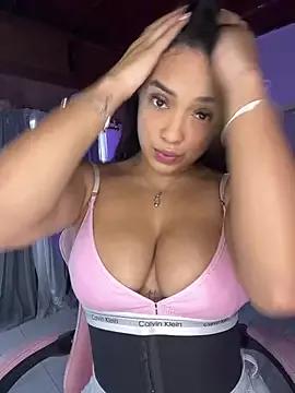 Unleash your urge for fetish cams livestreamers with our pick of steaming hot models, versed in the art of seduction and indulgence.