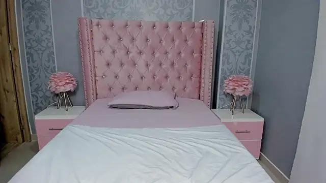 Unleash your urge for fetish cams livestreamers with our pick of steaming hot models, versed in the art of seduction and indulgence.