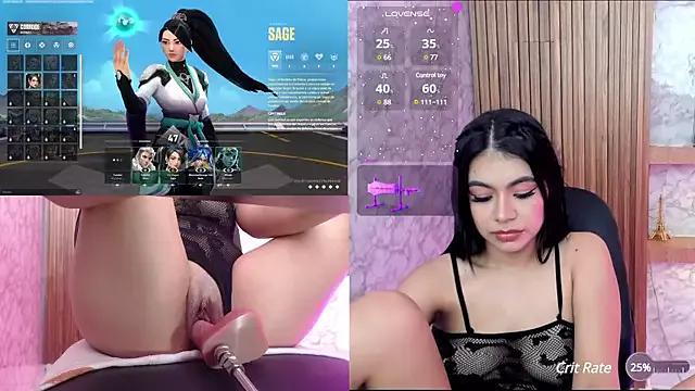 LeahVega_ from StripChat is Freechat