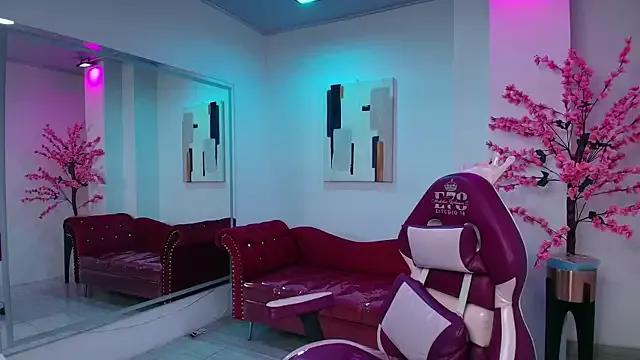 Leia_queens from StripChat is Freechat