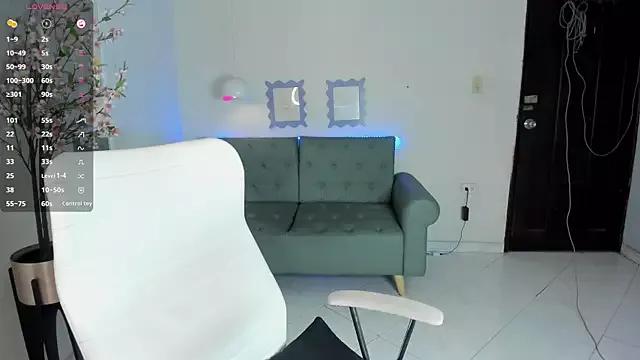 Unleash your urge for fetish cams livestreamers with our pick of steaming hot models, versed in the art of seduction and indulgence.