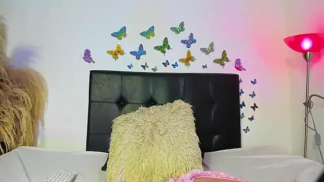 Unleash your urge for fetish cams livestreamers with our pick of steaming hot models, versed in the art of seduction and indulgence.