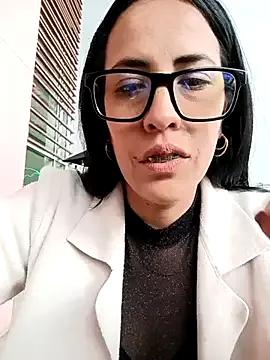 Lena-32 from StripChat is Freechat