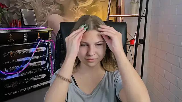 Unleash your urge for fetish cams livestreamers with our pick of steaming hot models, versed in the art of seduction and indulgence.