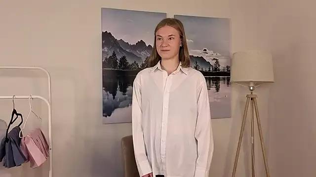 LeonSiker from StripChat is Freechat