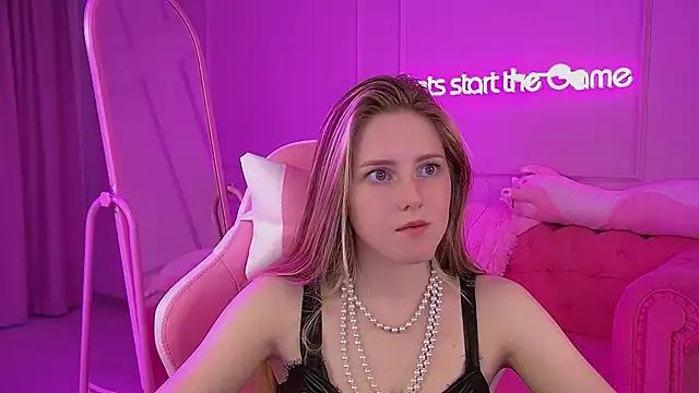 Unleash your urge for fetish cams livestreamers with our pick of steaming hot models, versed in the art of seduction and indulgence.