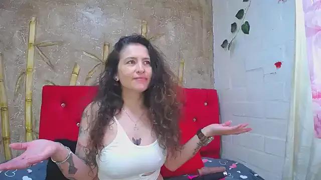 Leyla_Horny_Bg from StripChat is Freechat