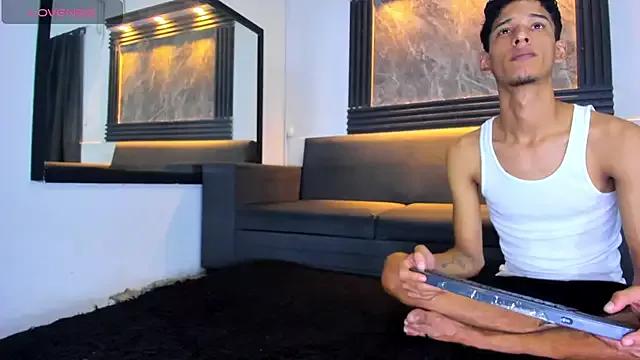 Unleash your urge for fetish cams livestreamers with our pick of steaming hot models, versed in the art of seduction and indulgence.