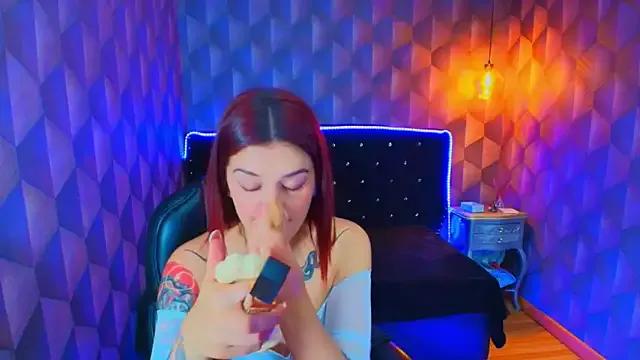 LiaHarryis from StripChat is Freechat