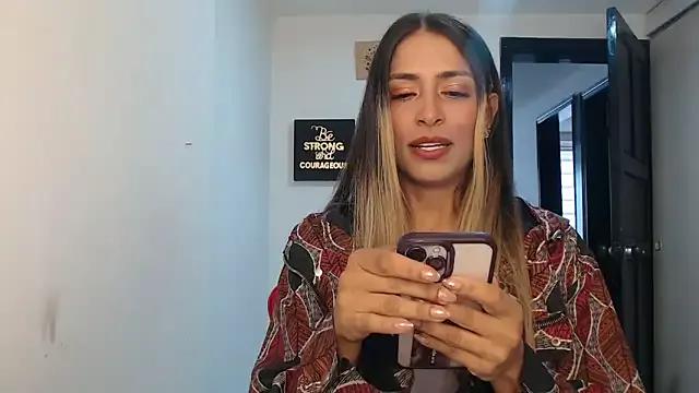 Unleash your urge for fetish cams livestreamers with our pick of steaming hot models, versed in the art of seduction and indulgence.