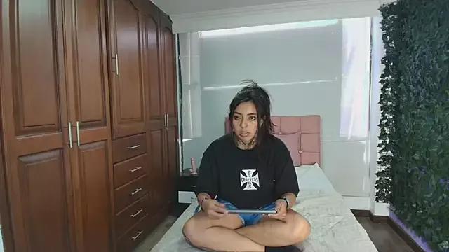 Unleash your urge for fetish cams livestreamers with our pick of steaming hot models, versed in the art of seduction and indulgence.