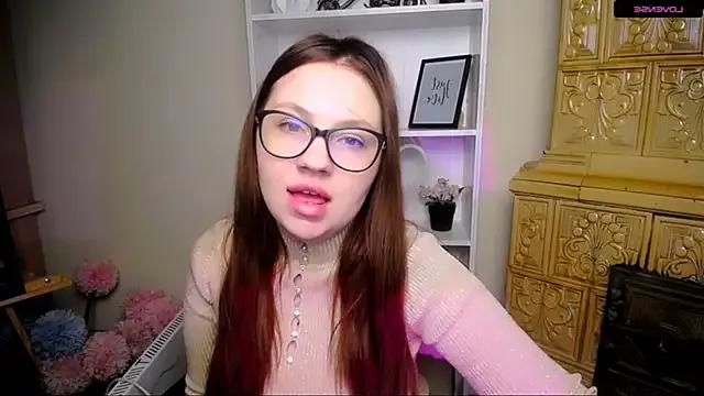 LiliaErmi from StripChat is Freechat